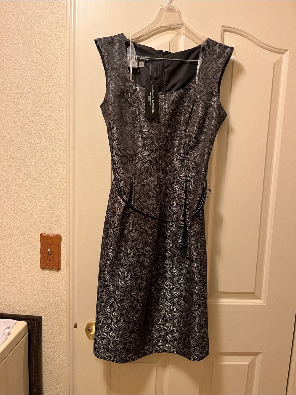 Black Label byEvan Picone Black and Silver Jacquard Dress Size 6 New with tags